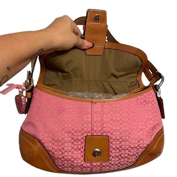 Y2k COACH Pink Signature Canvas Soho Hamilton Shoulder Bag - Picture 7 of 13